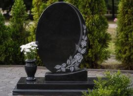 фото Памятник в виде овала: мягкая форма для классического и современного надгробия